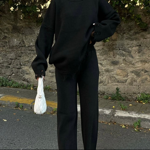 WOMEN KNITTED DISTRESSED CO-ORD SET - BLACK